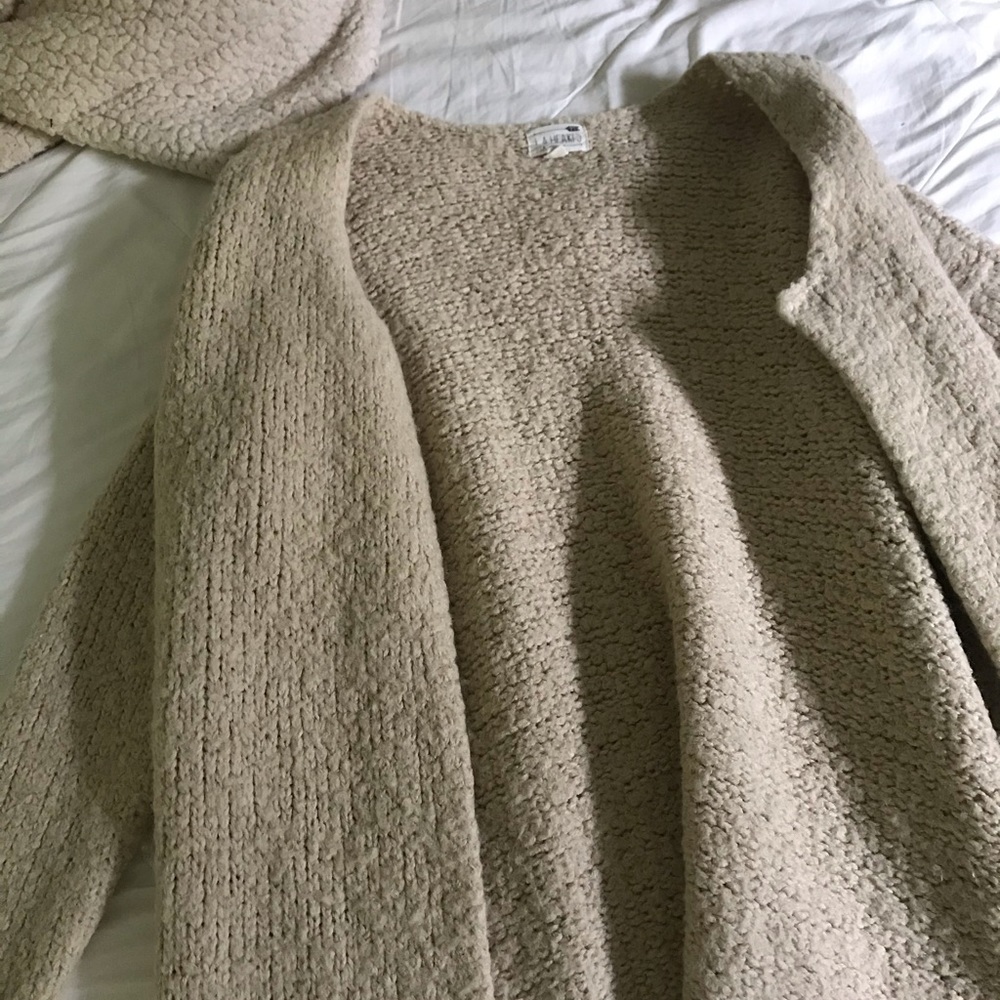 LA Hearts Cozy Cardigan